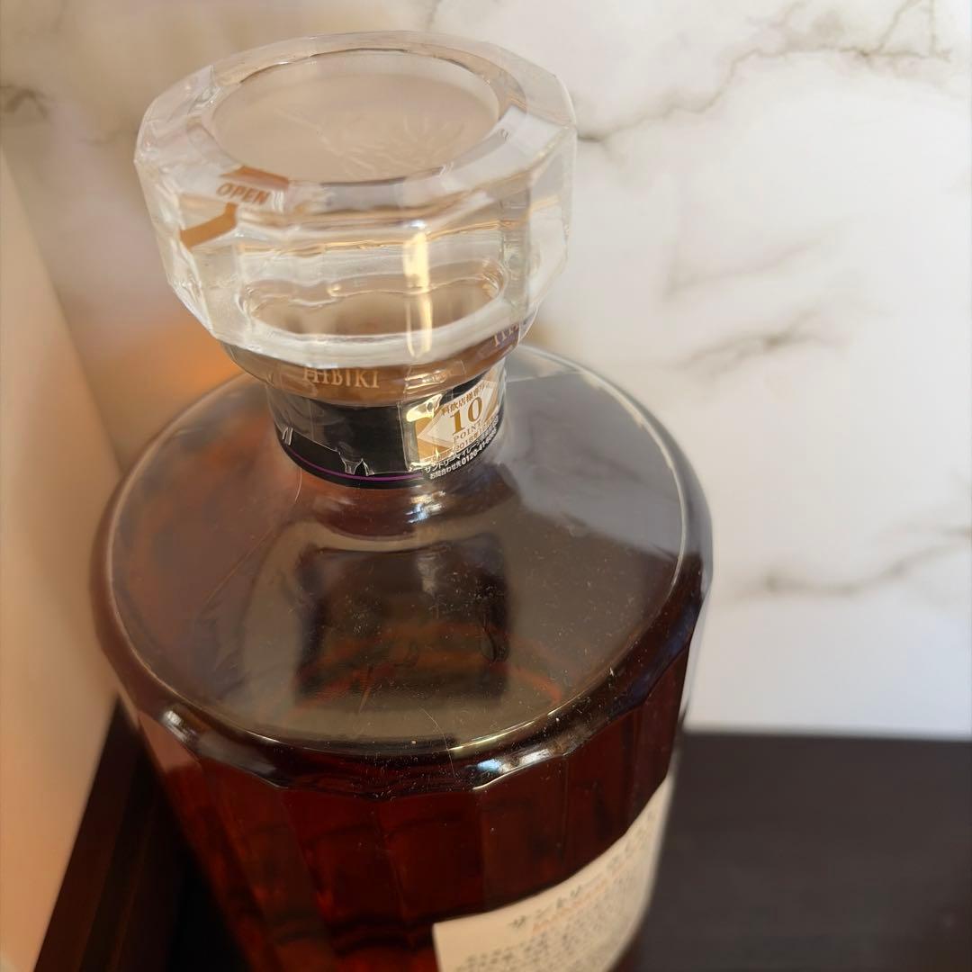 Hibiki Japanese Harmony ウイスキー 箱入り