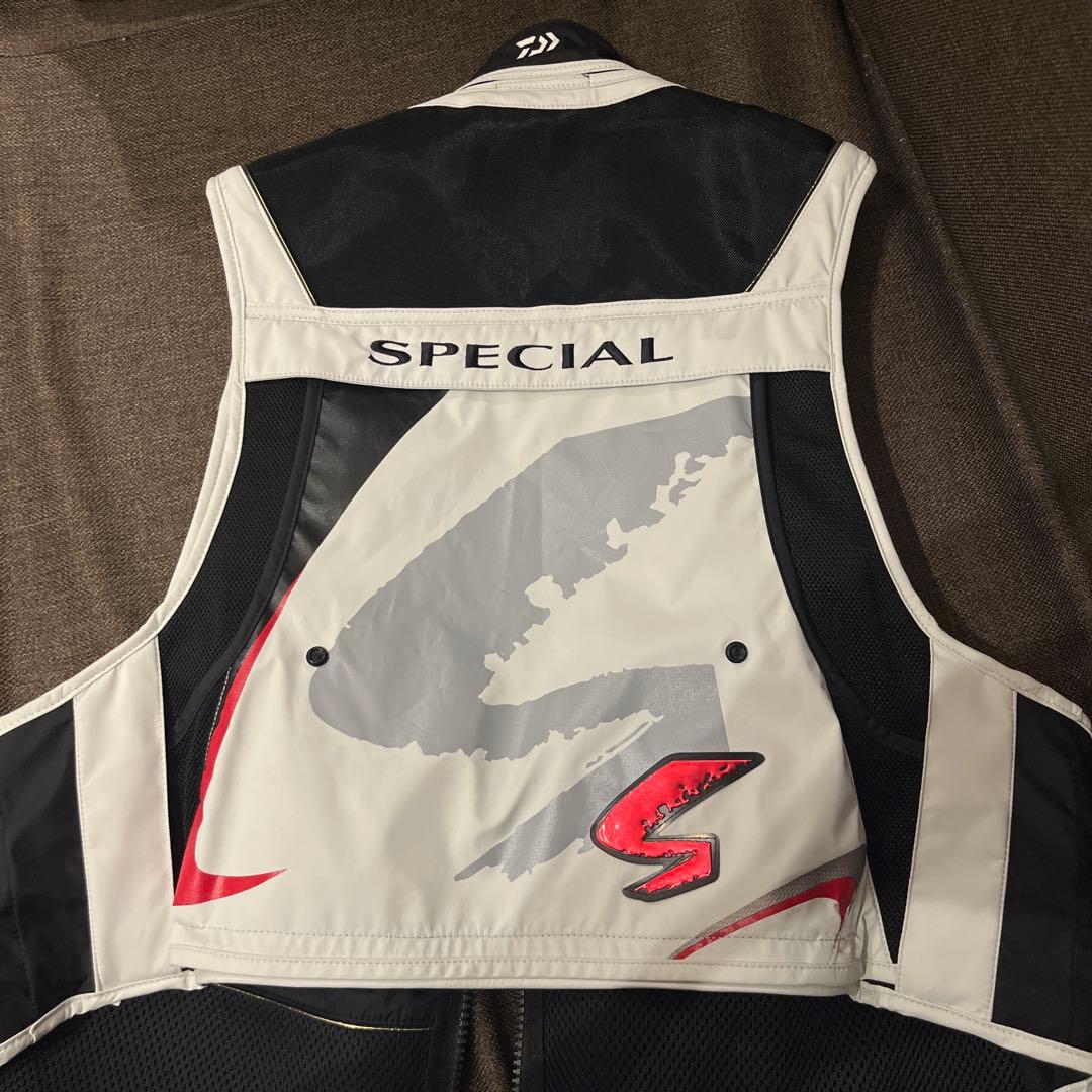 ダイワ DV-1008 XL フィッシングベスト ウィンドストッパー