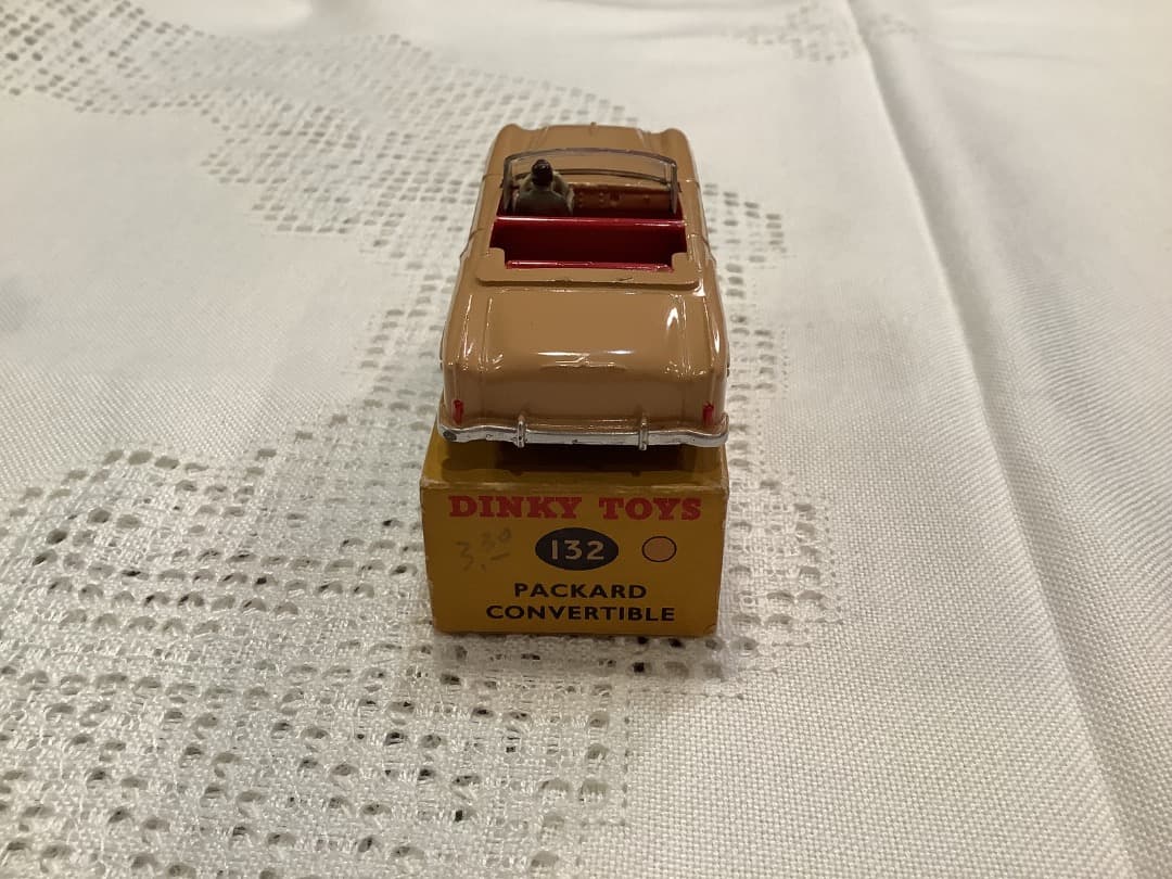美品　DINKY TOYS PACKARD 英国製ミニカー