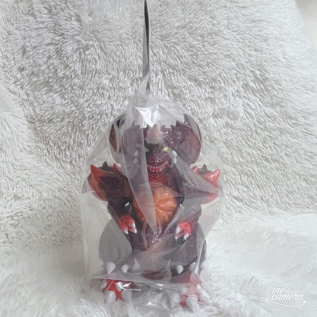 デストロイア 安楽安作 メディコムトイ ソフビ フィギュア