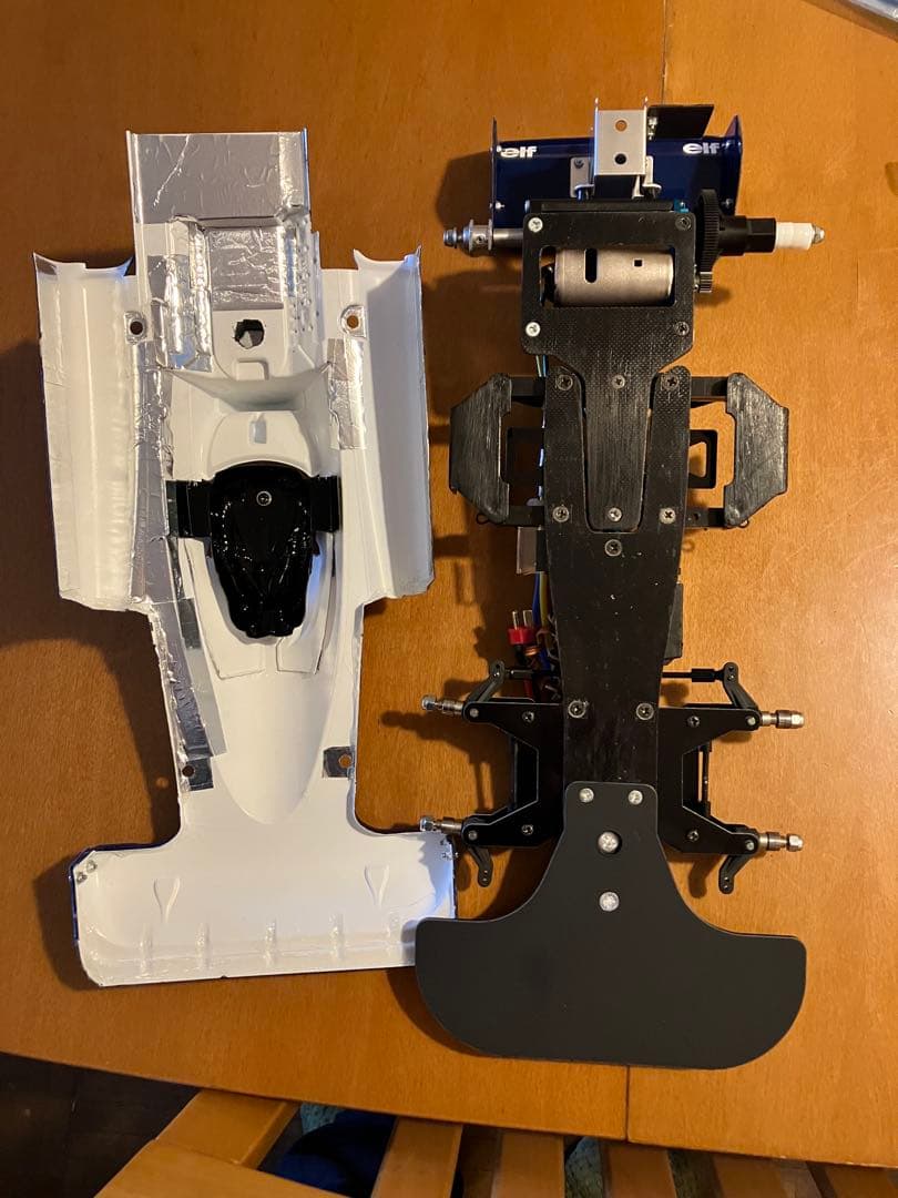 タミヤ　タイレルP34 モナコ　メカパーツ付き