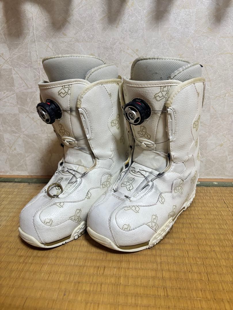 ディーラックス スノーボード ブーツ レディース BOA ホワイト　25cm