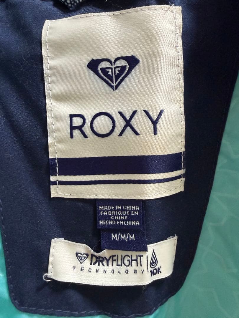 スノーボードウェア ジャケット（ROXY）パンツ(MARVEL)セットおまけつき