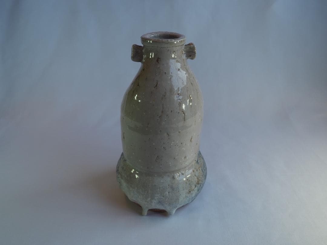 14代坂田泥華造『萩灰被耳付花入』（共箱）山口県指定無形文化財