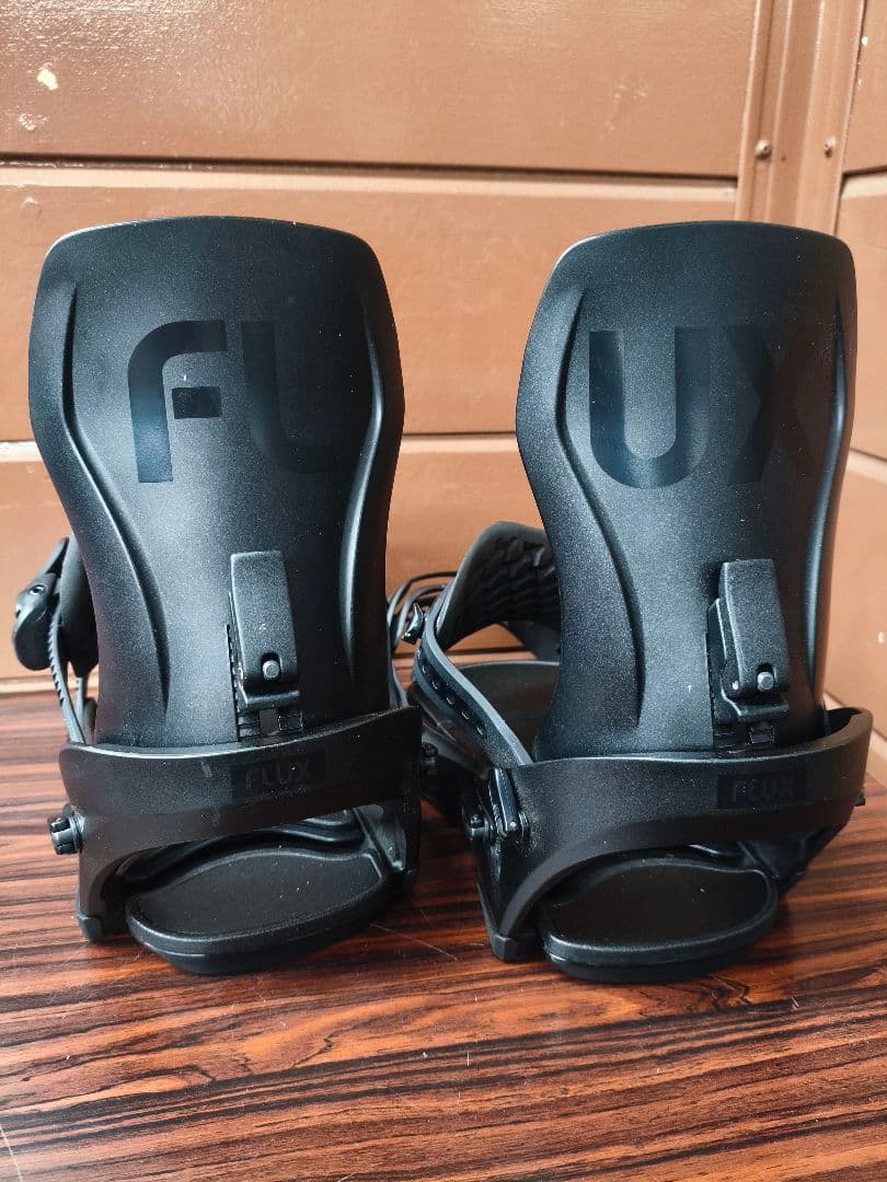 FLUX ビンディング ブラック　cv