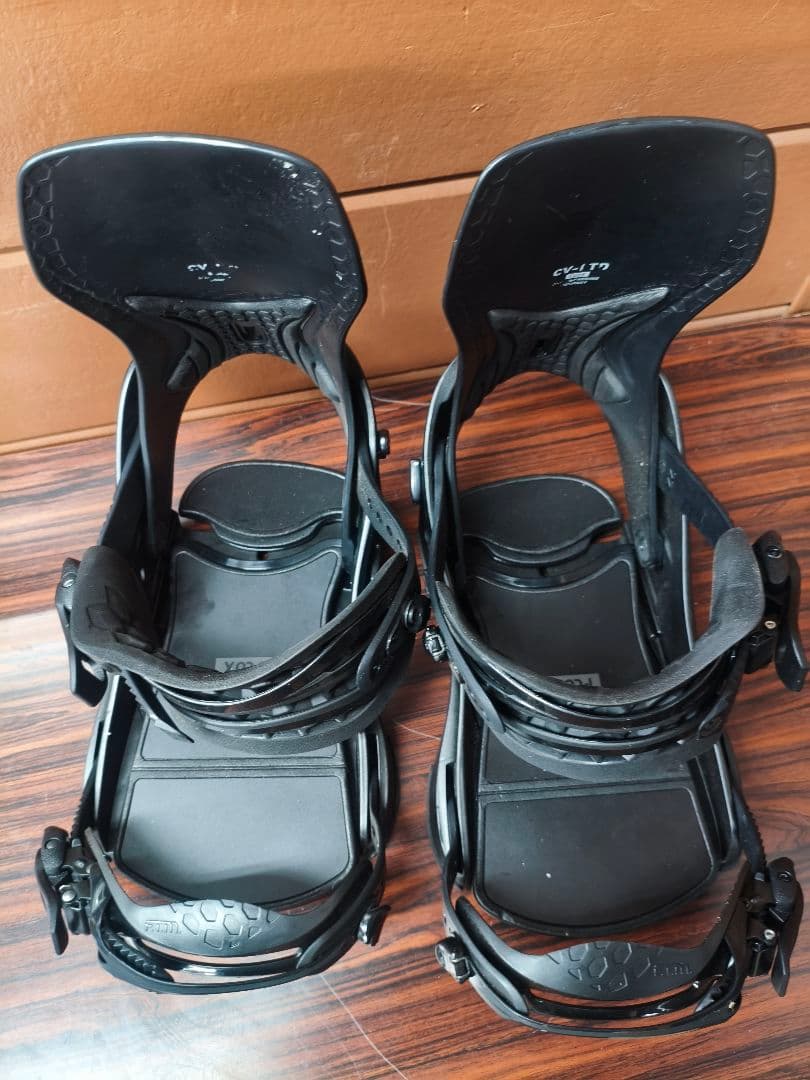 FLUX ビンディング ブラック　cv