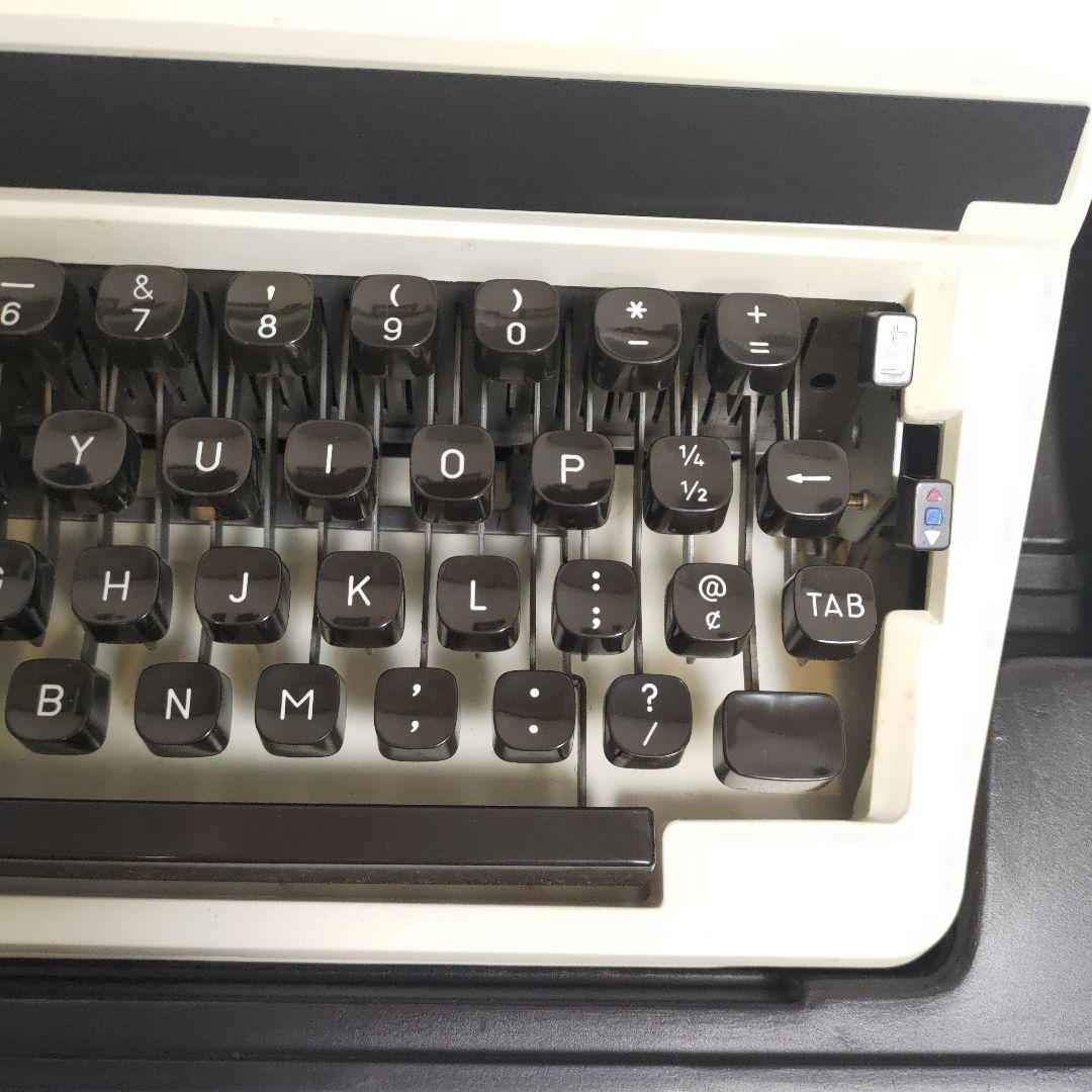 コレクション Typewriter Triumph Gabriele 12