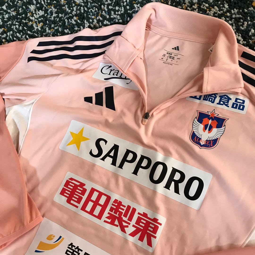 アルビレックス新潟トレーニングウエア25モデル 試着のみ