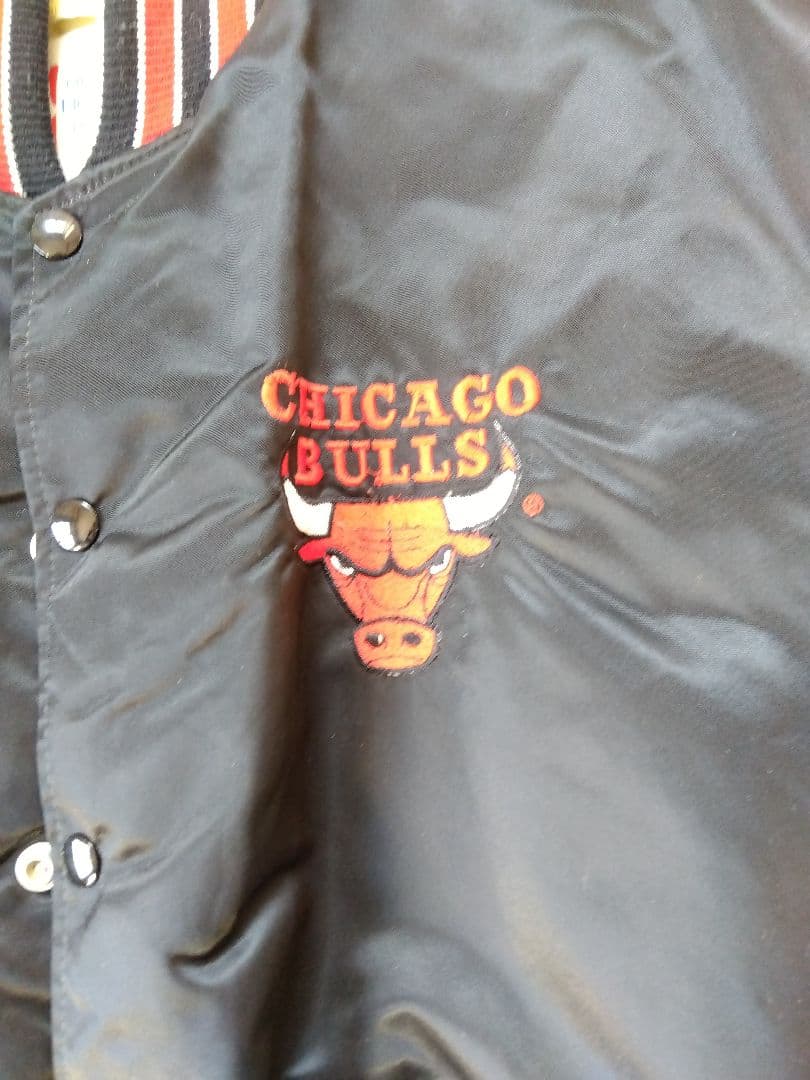 シカゴ・ブルズ ジャケット XL NBA公式ライセンス　海外購入品