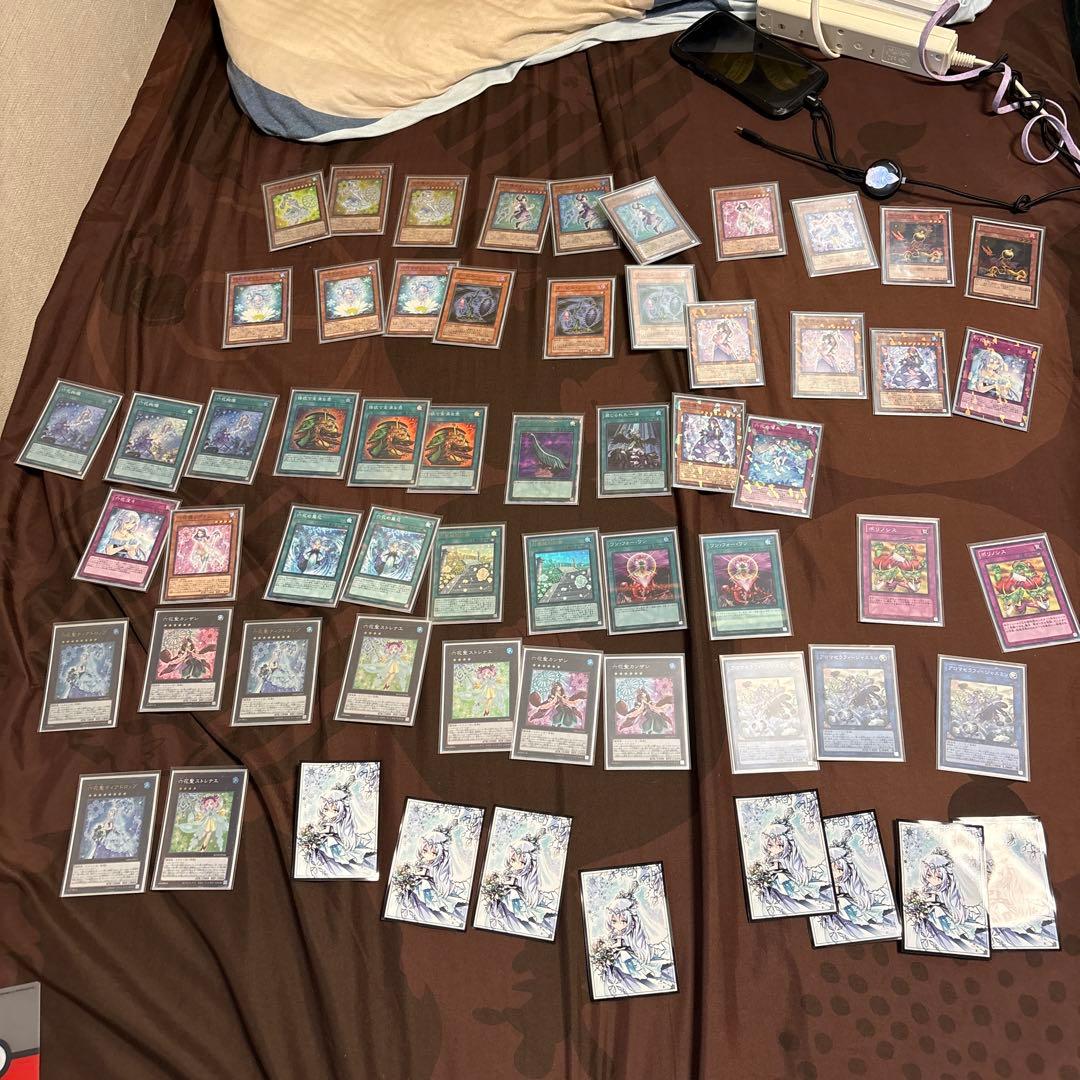 遊戯王　六花聖デッキとスリーブセット