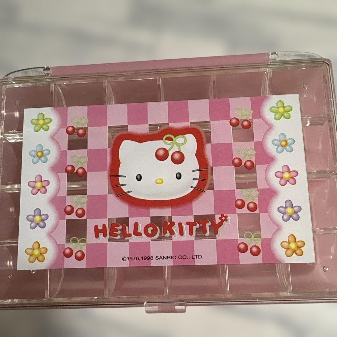 １９９８年　ハローキティ アクセサリーケース　仕切り付き