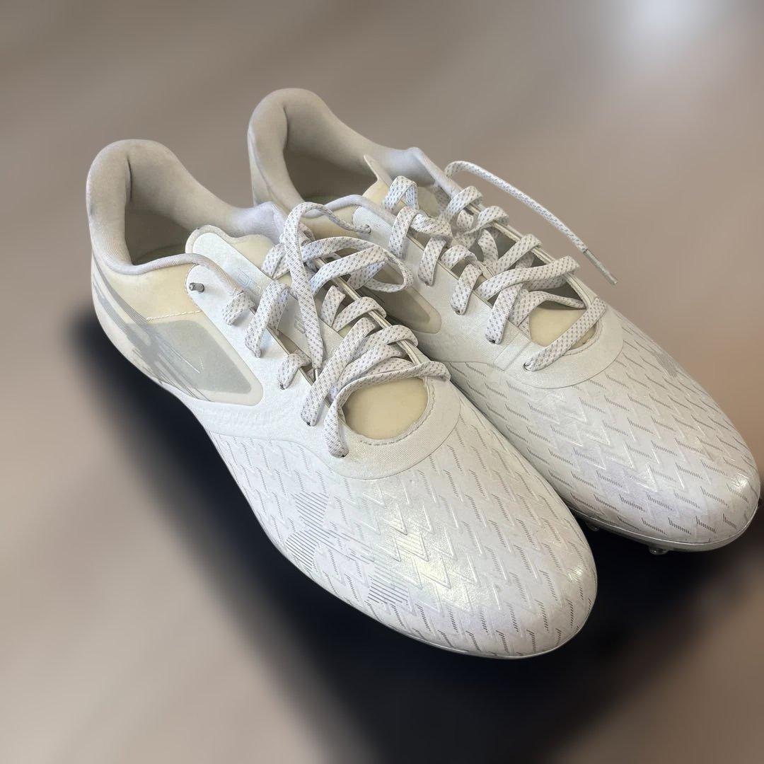 Under Armour アメフトシューズ ホワイト スパイク