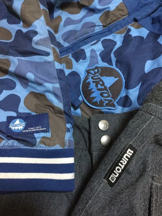 Burton キッズスノーボードウェアジャケットパンツ上下セットXS①