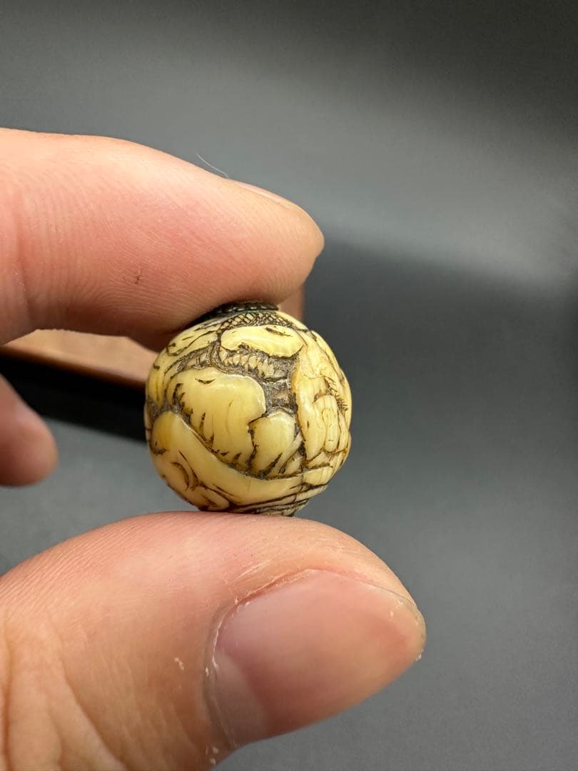 緒締　玉4点 玉　おじめ　根付　提げ物　骨董古美術