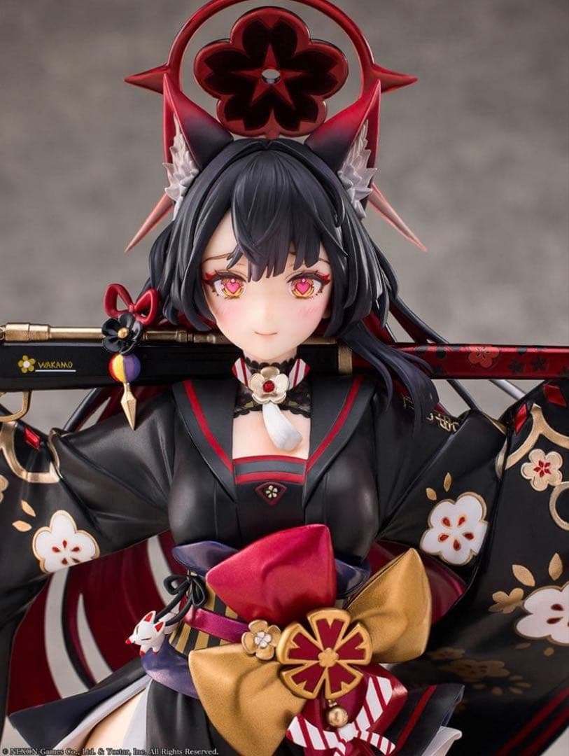 ブルーアーカイブ　ワカモ　ネオンマックス　フィギュア