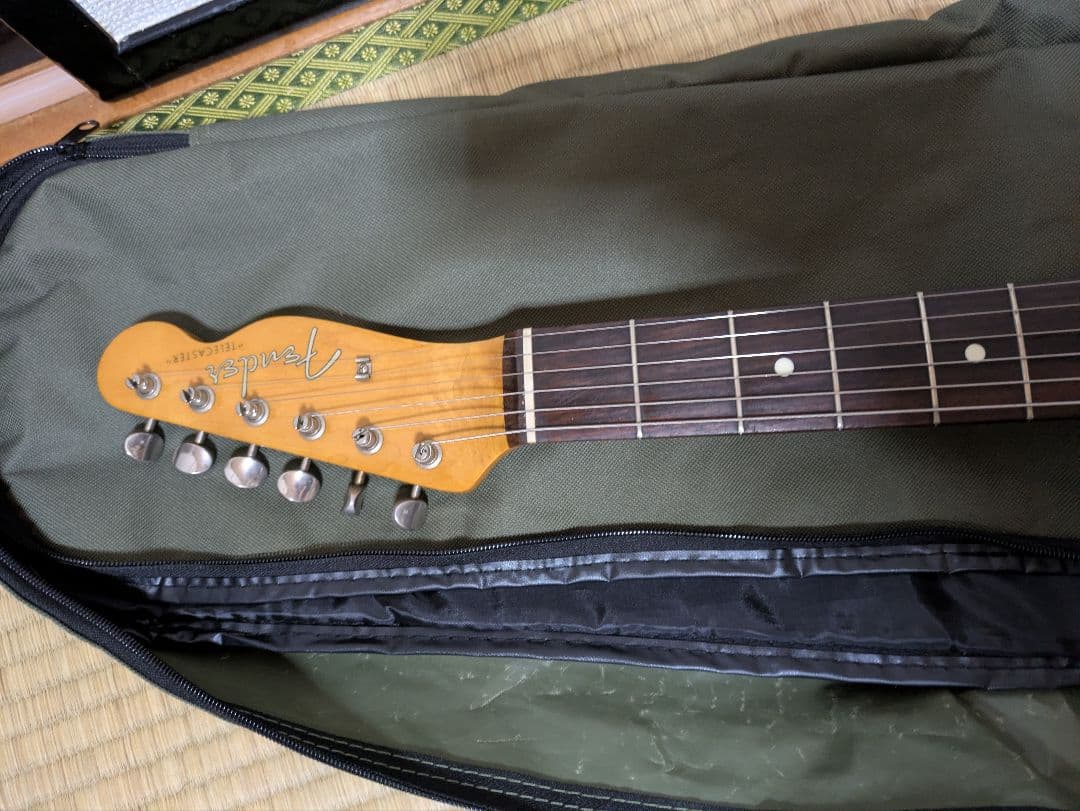 Fender japan tlc62-70 85-86 aシリアル