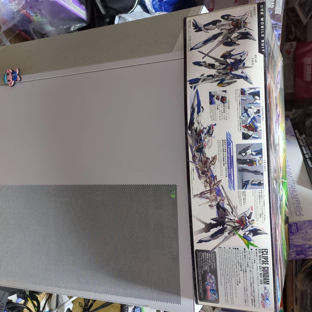 MG ECLIPSEGUNDAMとマニューバストライカーパック