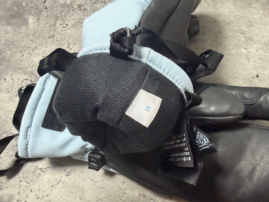 Burton [ak] GORE-TEX Clutch Mitten M 手袋