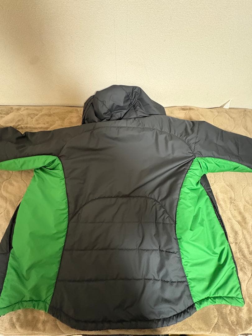 芦屋学園ATHLETA ベンチコート 黒/緑 フード付き