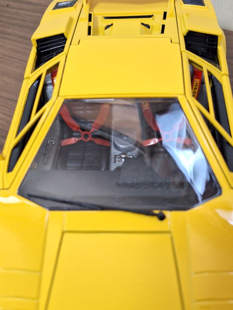 ランボルギーニ カウンタック 1/18 ランボルギーニ 1988 ブラーゴ