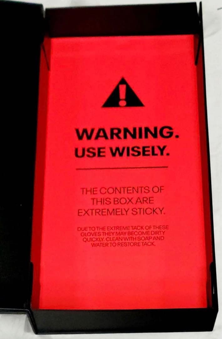 【M】UA BLUR LE ウルトラグリップ アメフト グローブ