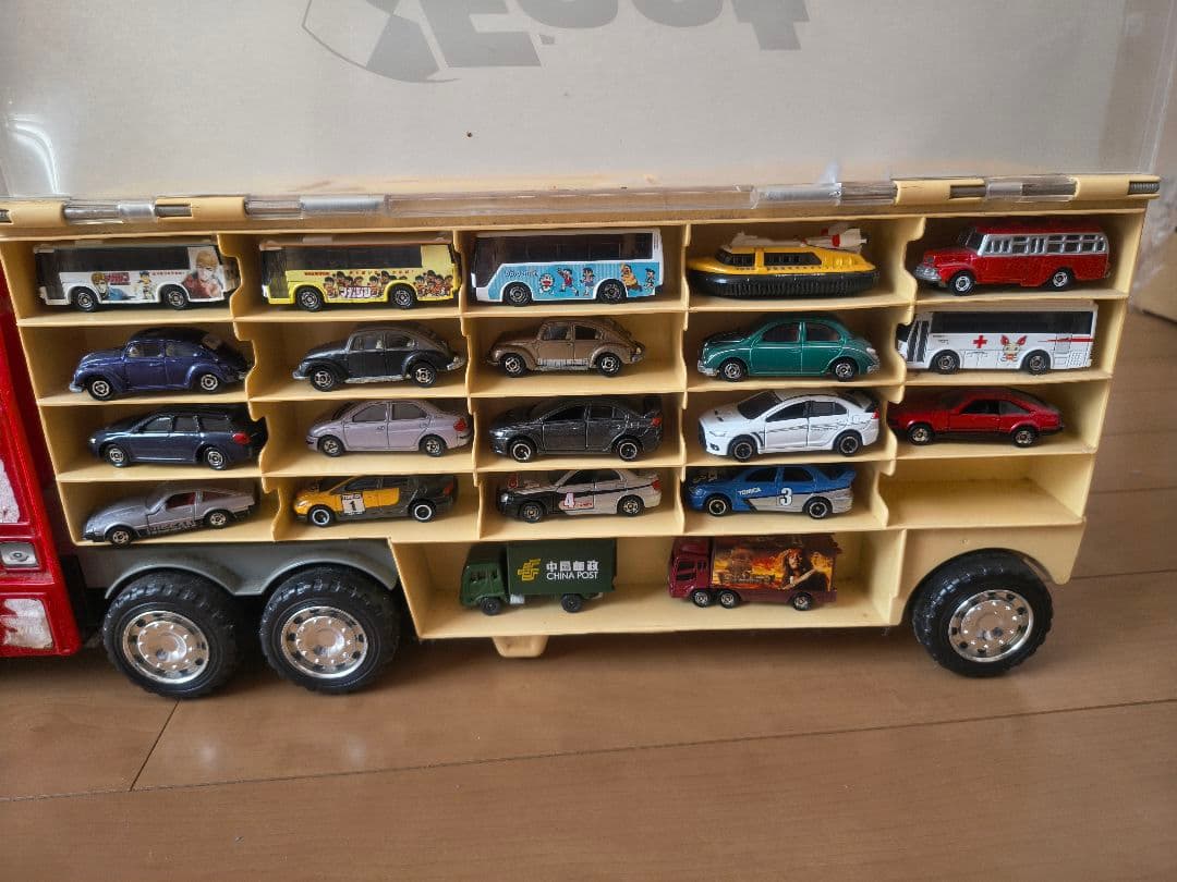 トミカFast Lane 赤いトレーラー とミニカーセット