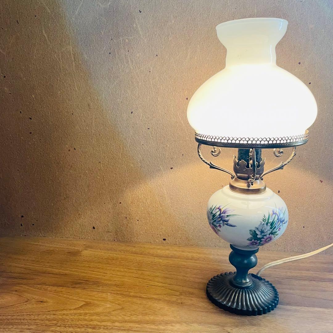 アンティーク テーブルランプ 卓上ランプ 乳白ガラス レトロ インテリア 花柄