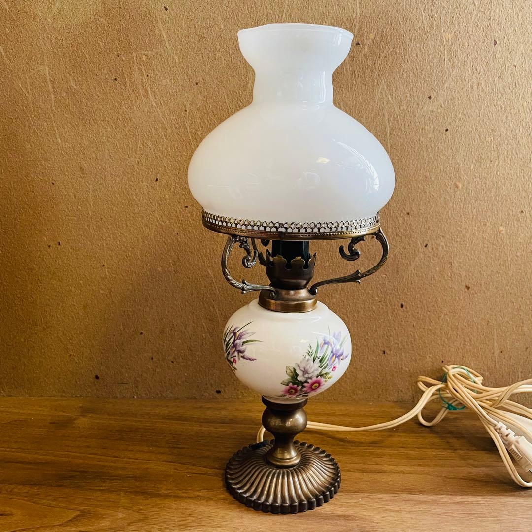 アンティーク テーブルランプ 卓上ランプ 乳白ガラス レトロ インテリア 花柄
