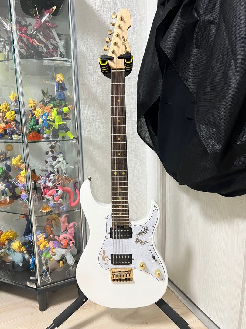 【ホワイト×ゴールド】GrassRoots エレキギター