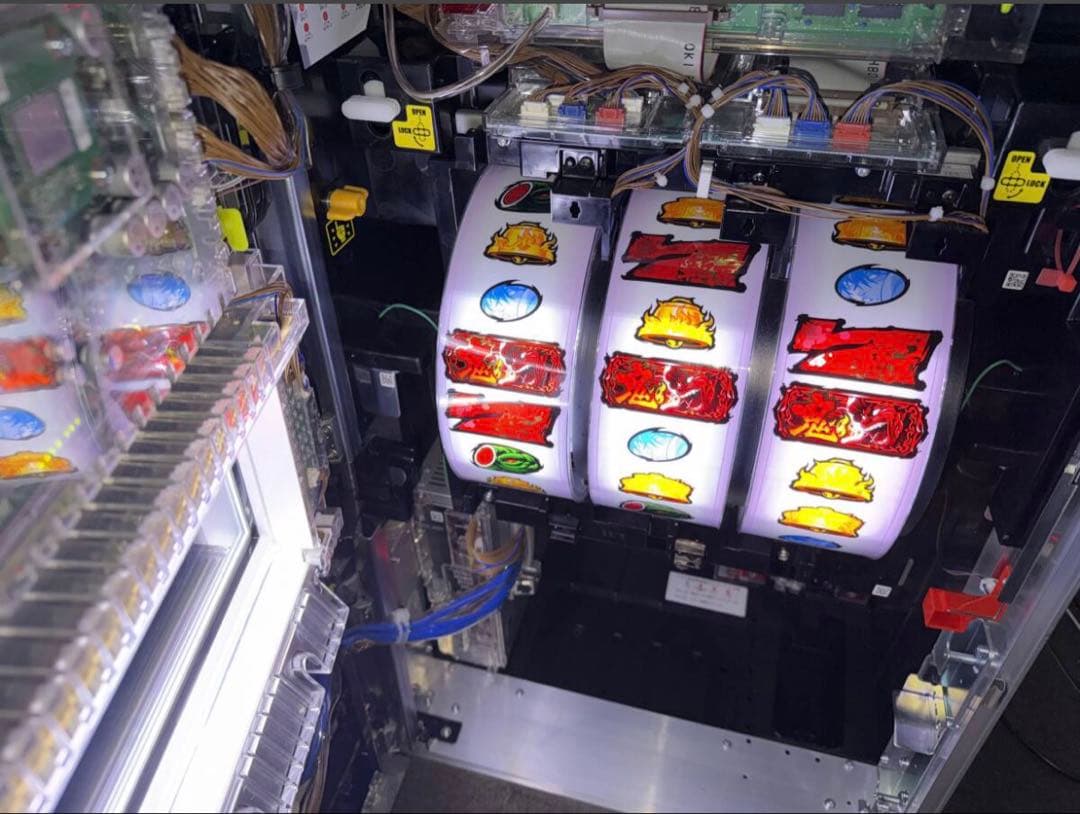 オリンピア　LバキL3＋スマスロユニット付　刃牙　バイブオンオフ