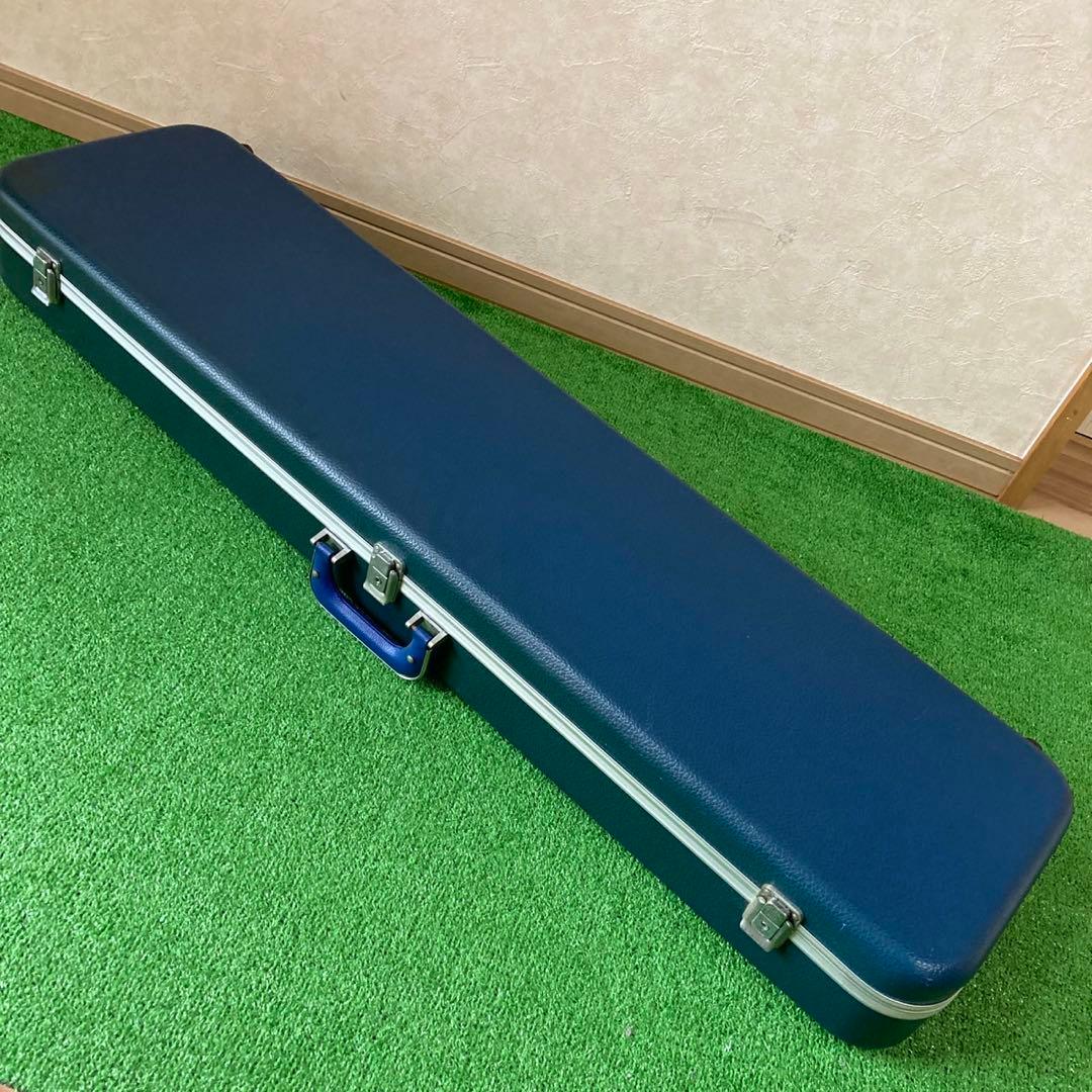 三味線　ハードケース付き　中棹　五厘大　丸打胴　付属品多数