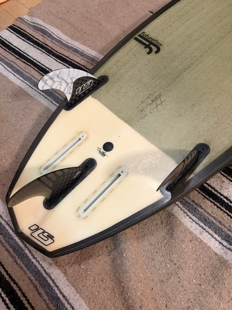 フィン付き サーフボード HaydenShapes 5'3