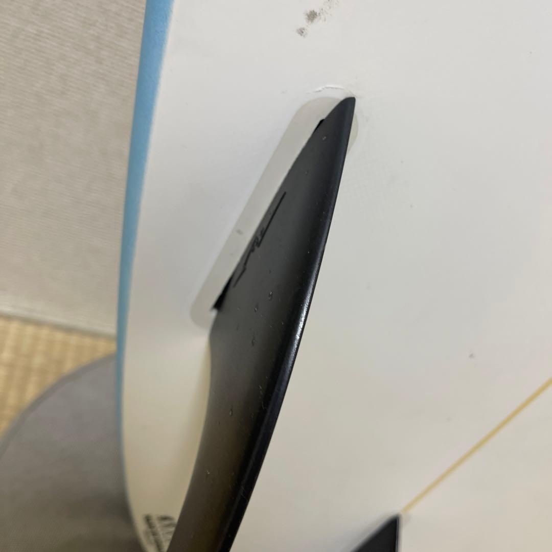 セミロングサーフボード　ワックスいらない