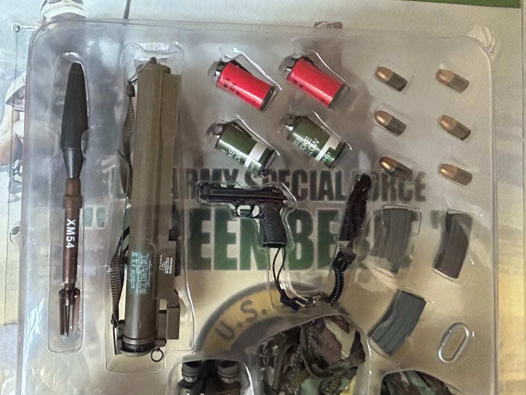 ホットトイズ HotToys 1/6 GREEN BERET 未開封