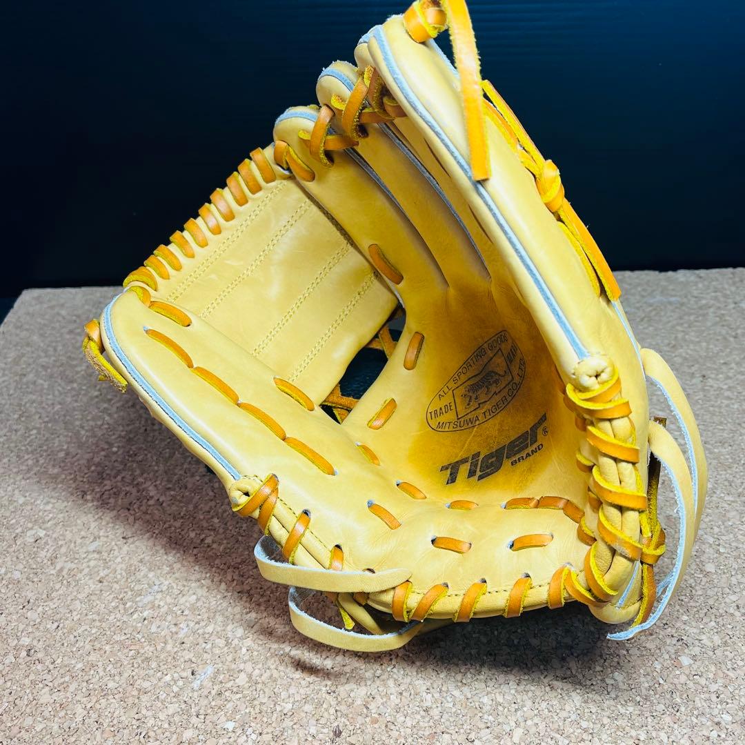 【未使用】美津和タイガー硬式野球ニ塁手用グローブHGFM13SIー401 右投げ