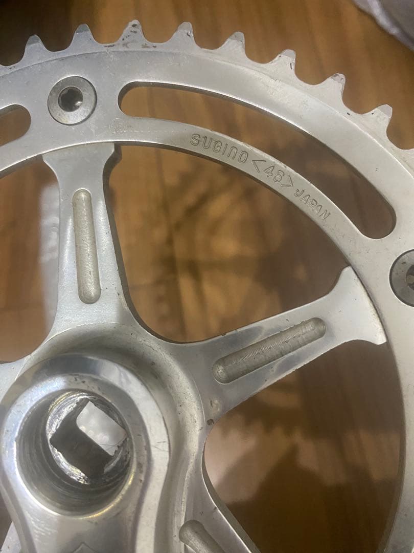 カンパ　Pista クランクセット 165mm スギノ　チェーンリング付き