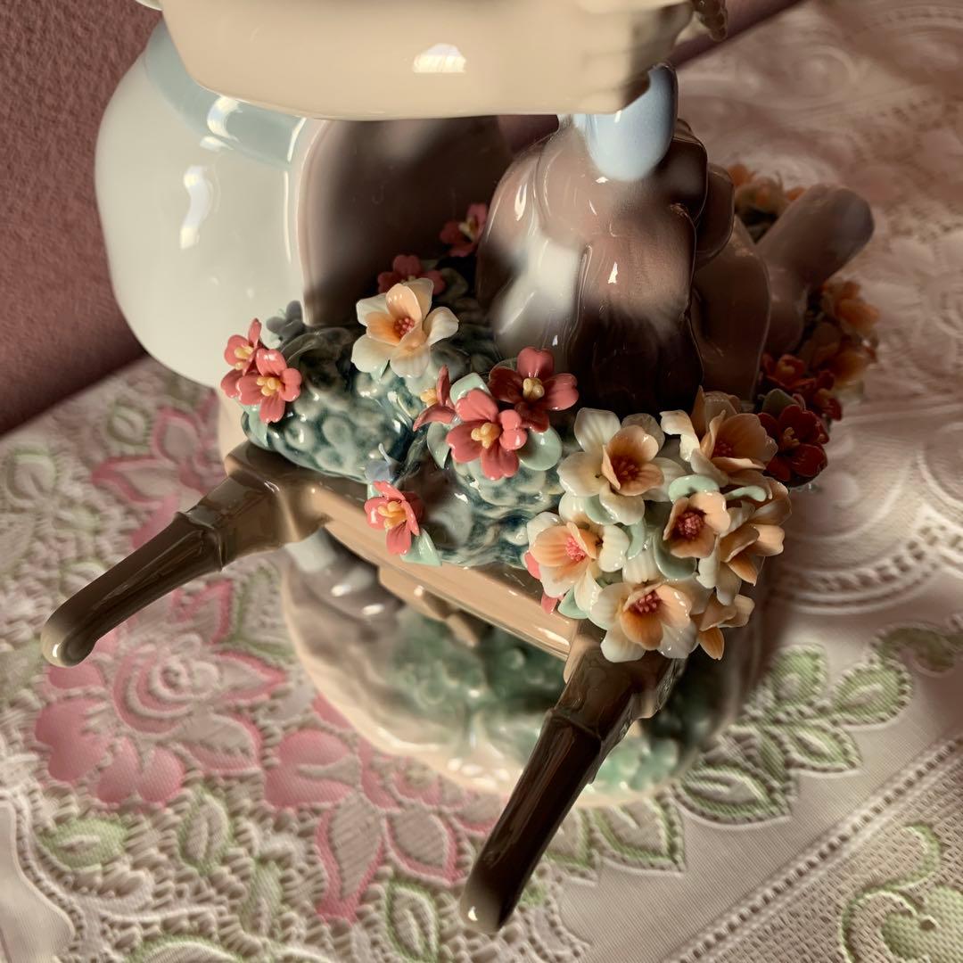 リヤドロ　9133  お散歩しようね