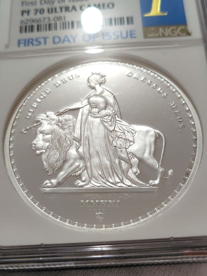セントヘレナ　ウナとライオン　2オンス銀貨　NGC最高鑑定品