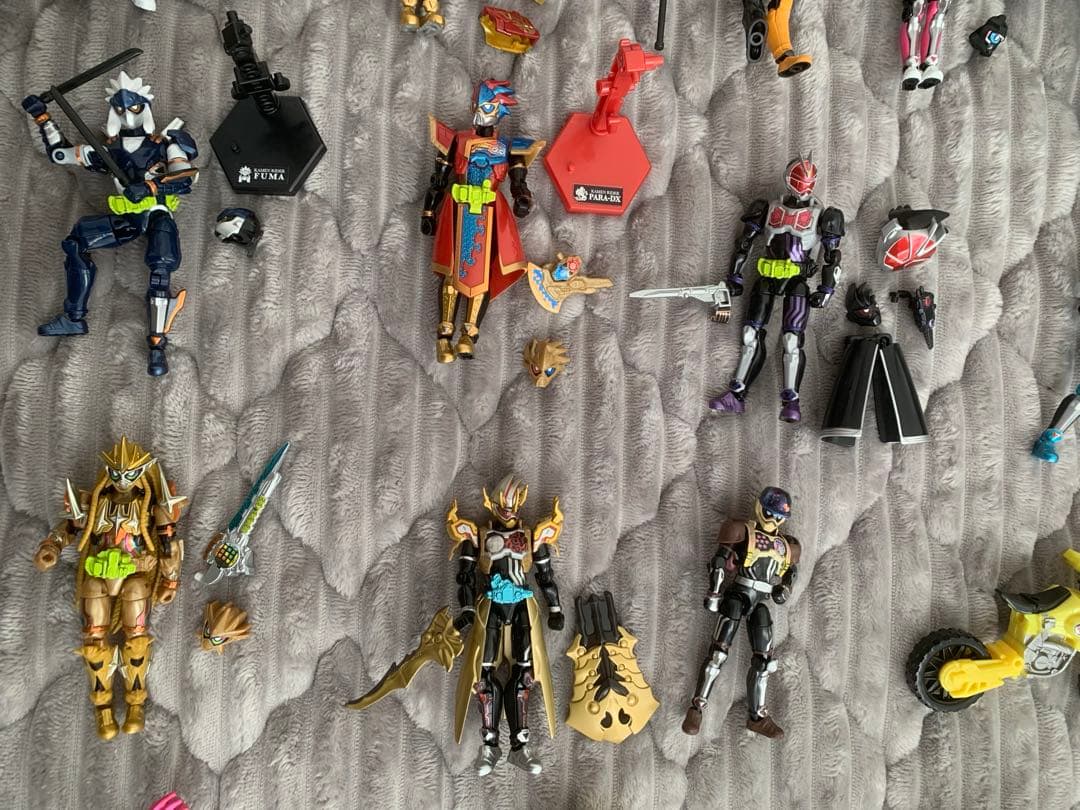 仮面ライダー エグゼイド 装動 21体 +フィギュア1体+アーマー•エフェクト