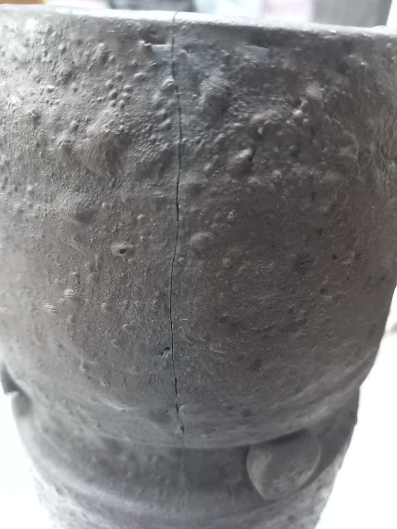 可なりの大作です。花瓶