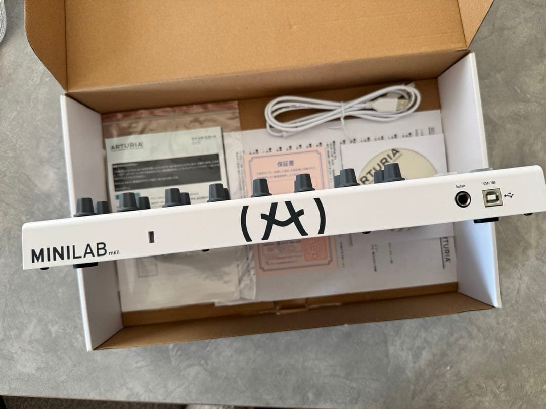 新同品 ARTURIA MINILAB MKII MIDIコントローラー