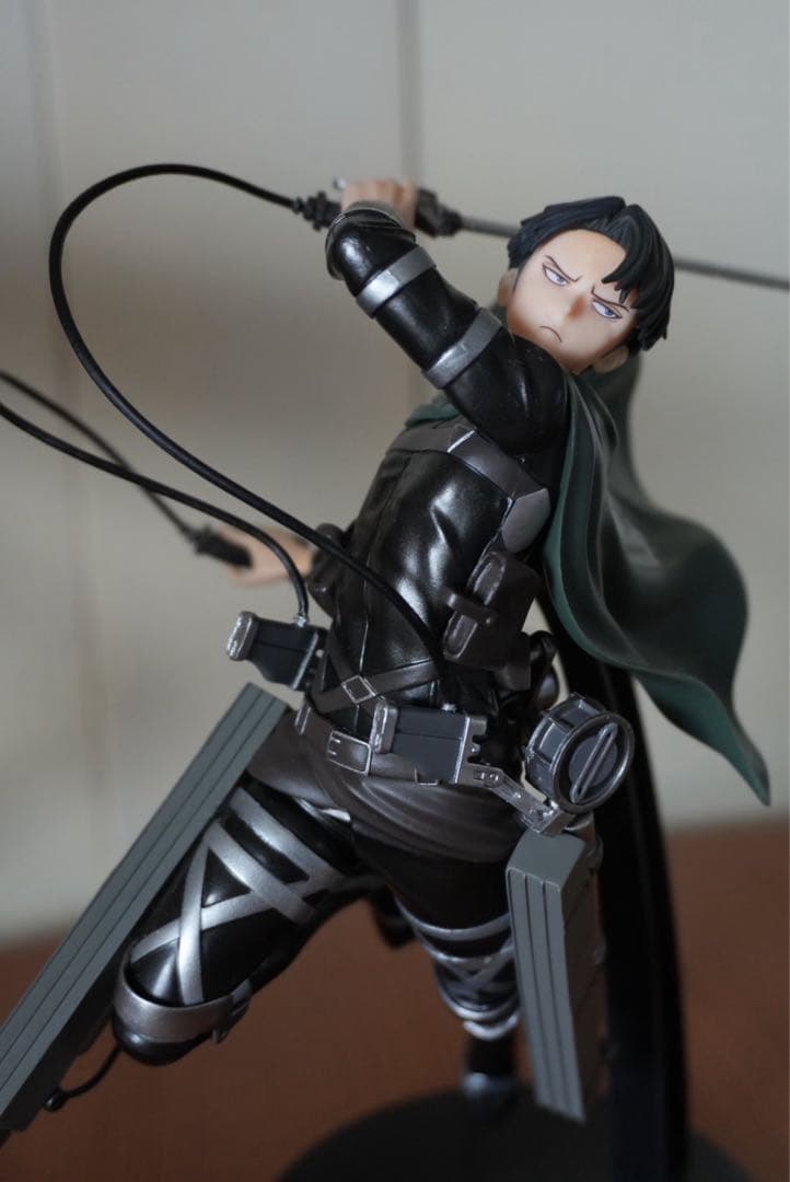 一番くじ　進撃の巨人　~自由を求めて~ A賞エレン ラストワン賞リヴァイ