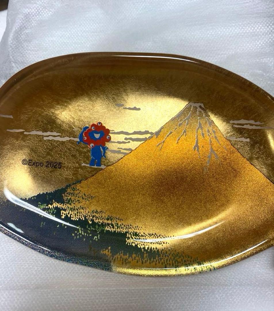 ミャクミャク × 北斎　箔一 金沢金箔 小皿 富士山 箱付き