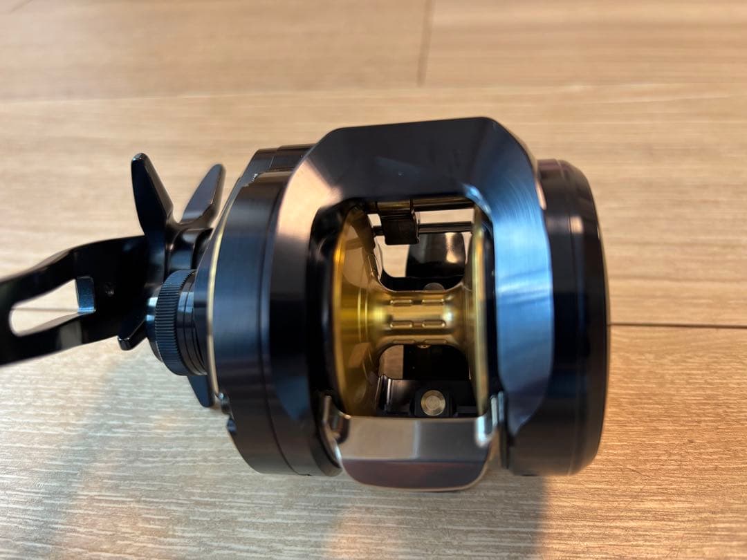 新品未使用　ダイワ 25 ソルティガ 300HL SALTIGA300HL