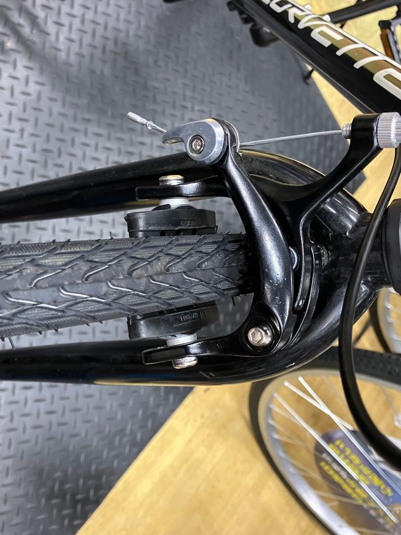 【引き取り限定】リユース品　シボレー　クロスバイク　700×28c 450mm