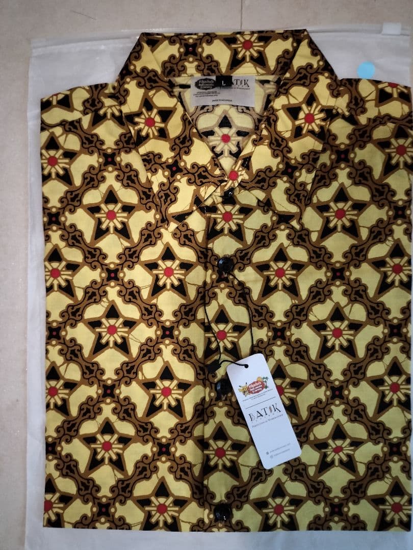 ポケモン　ヒトデマン柄 バティックシャツ Lサイズ