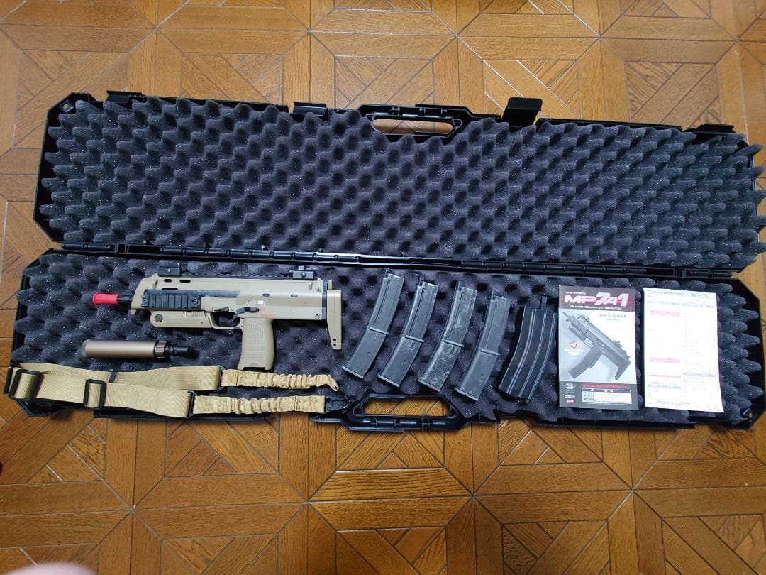 マルイ　ガスブロ　MP7 A1 タンカラー