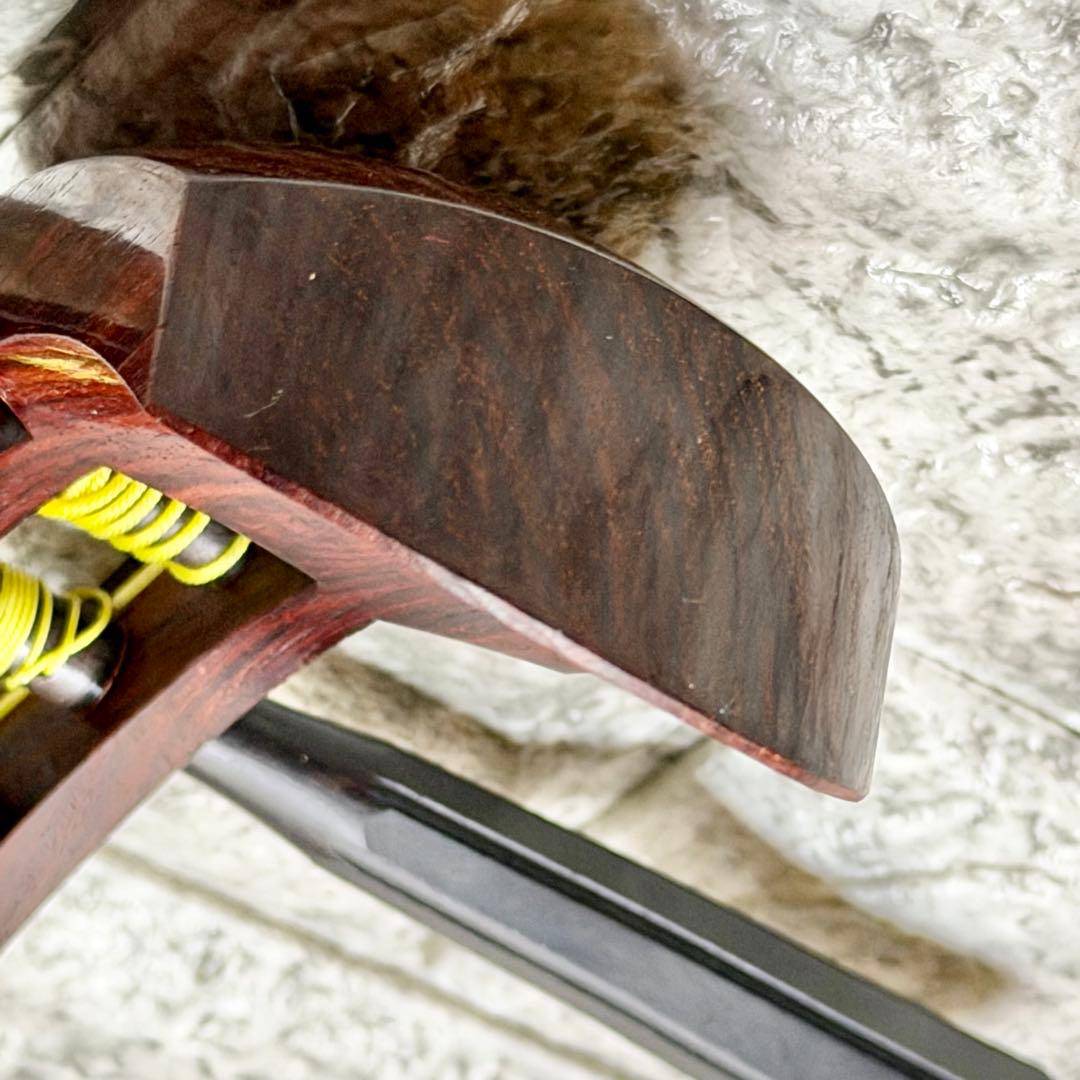 中棹三本継三味線 紫檀・紅木・丸打胴・東さわり・鼈甲撥・樹脂撥付き