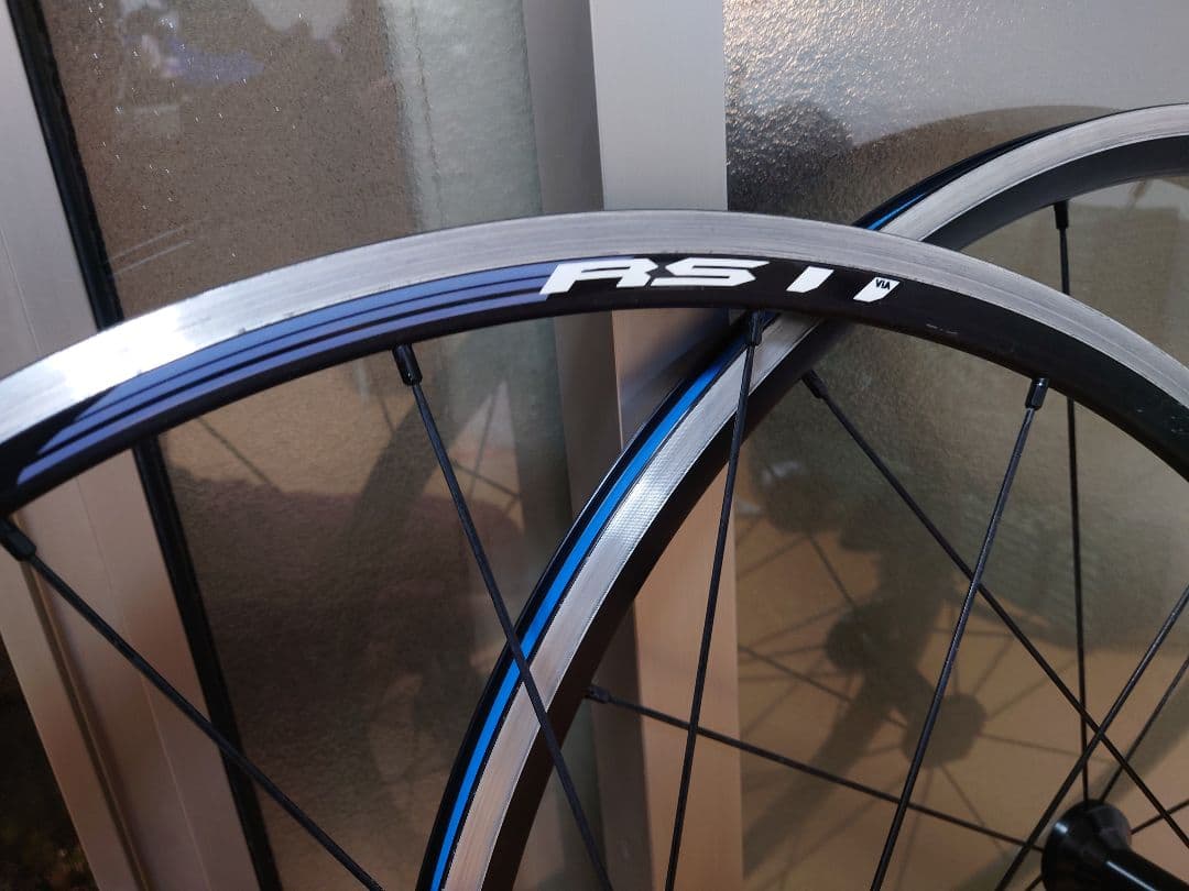 Shimano RS11 クリンチャーホイールセット