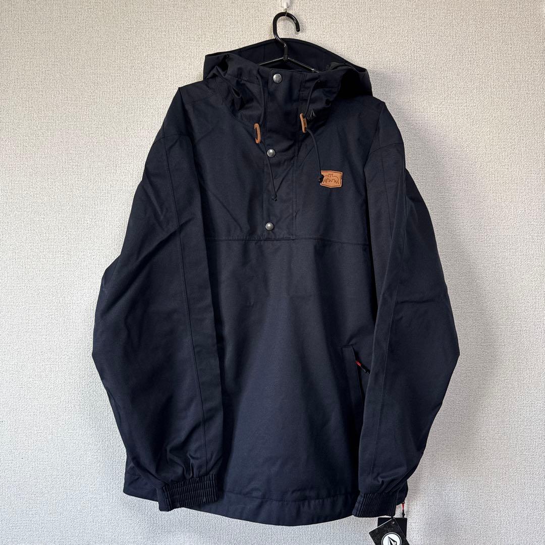 VOLCOM ブラック プルオーバージャケット　アーサー・ロンゴ